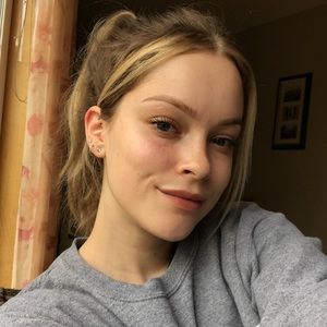 Meet your Posher, April